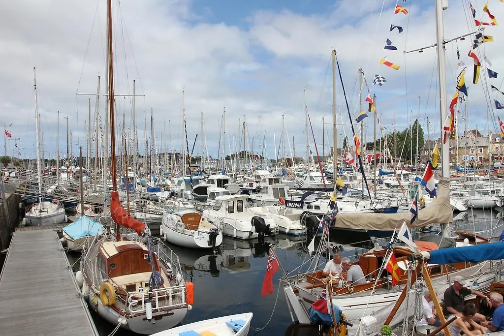 Gwenhadu A 150M Du Port ! Appartement Paimpol